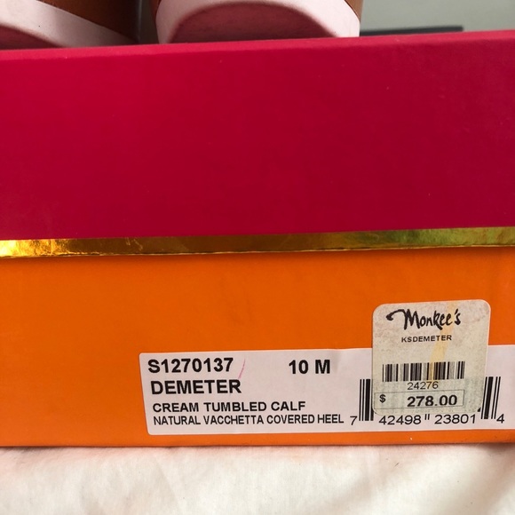 GREAT SHAPE! Kate Spade cream tumbled calf wedges - Picture 4 of 4